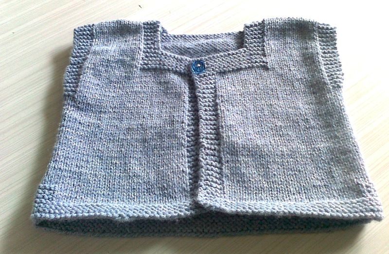 Modele tricot gratuit gilet sans manche bebe