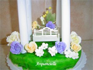 kiosque romantique Printemps et décor bucolique 80970591_p