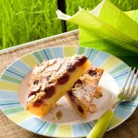 clafoutis-aux-cerises-et-amandes_957901-2-fre-FR_clafoutis-aux-cerises-et-amandes