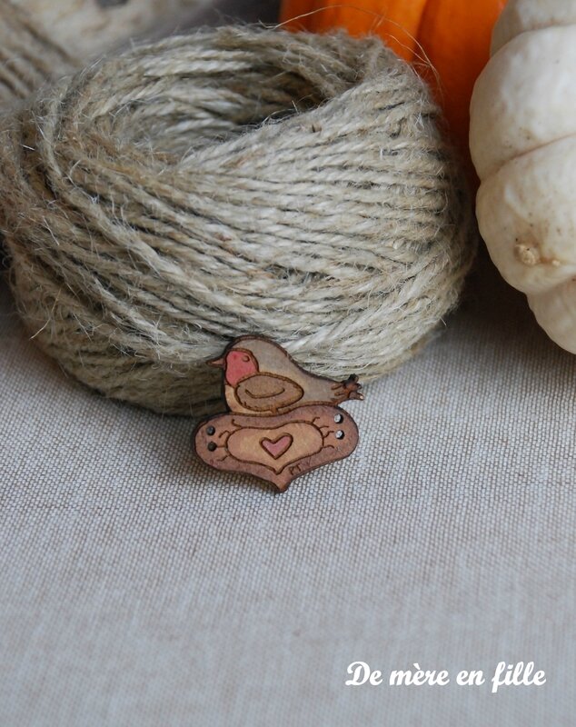 oiseau sur un coeur