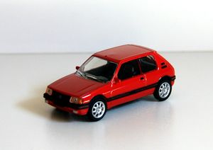 Peugeot 205 GTI de chez Norev (1