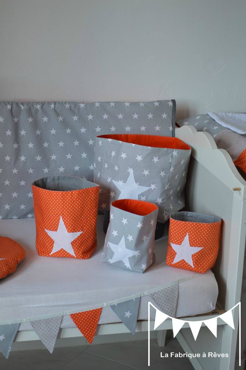 Pochons rangement réversible chambre bébé garçon orange gris blanc ...