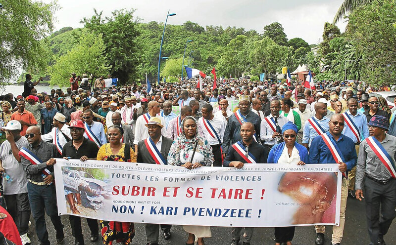 mayotte-a-connu-mercredi-une-journee-ile-morte-alors_3848025