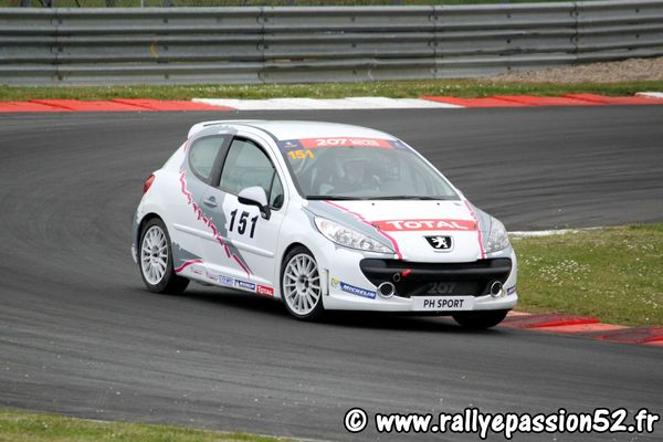 Rencontre peugeot sport nogaro 2011