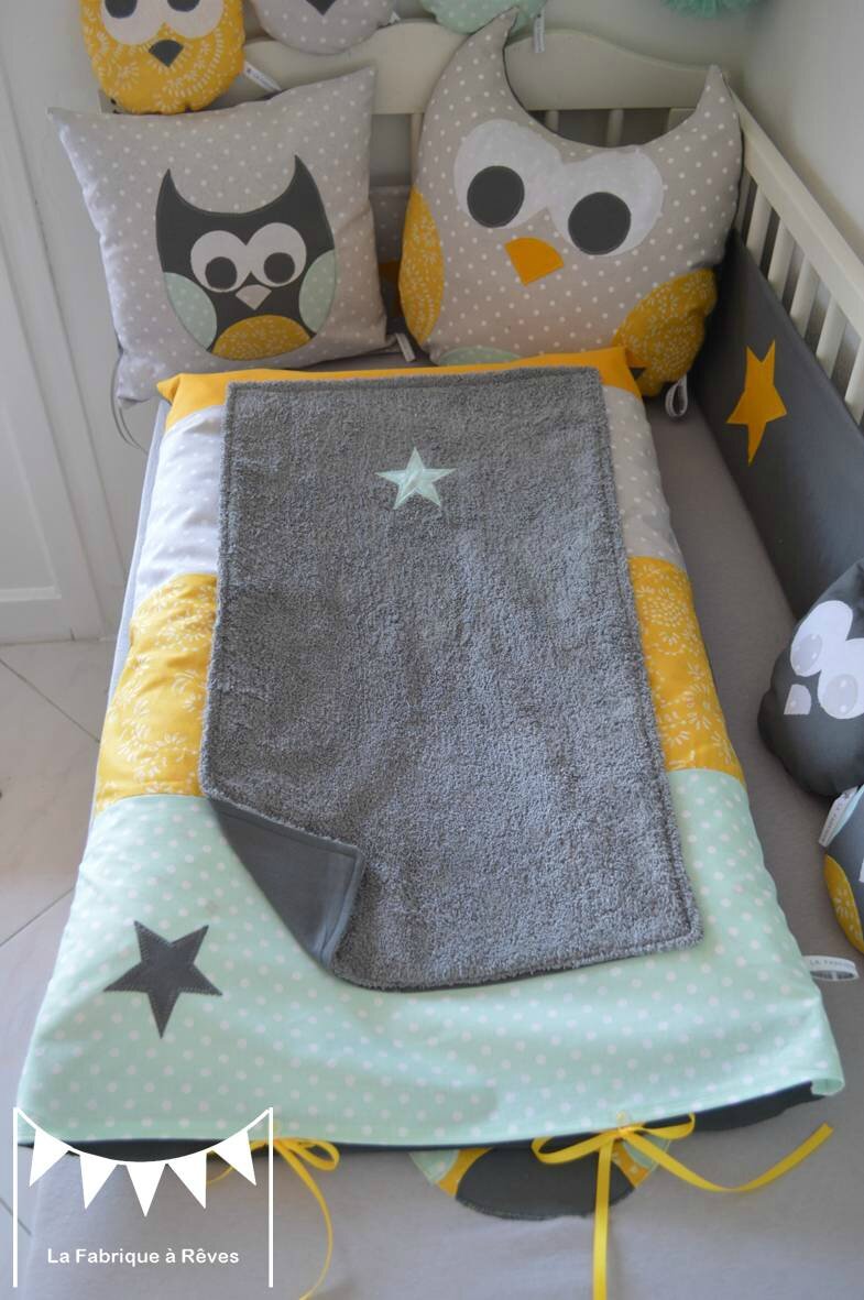 Housse matelas à langer étoiles jaune gris vert amande vert eau ...