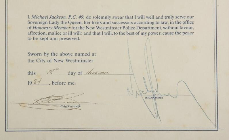 Michael Jackson est nommé membre honoraire de la police de New Westminster 91573713_o