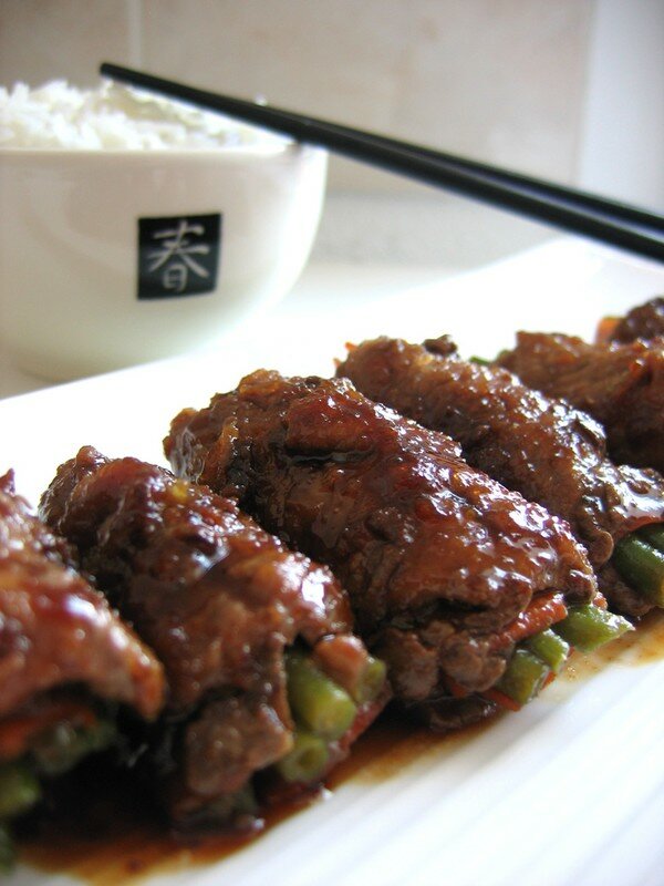 Roulés de boeuf Japonais . L'assiette épicée
