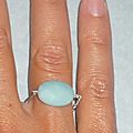 a) Pierre fine - Bague / Semi-precious stone - Ring