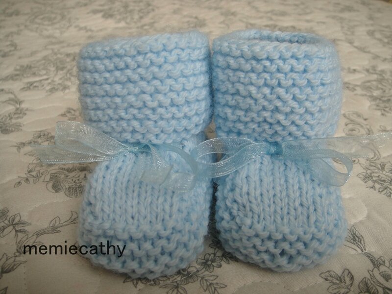Comment tricoter des chaussons de bebe pour la naissance 