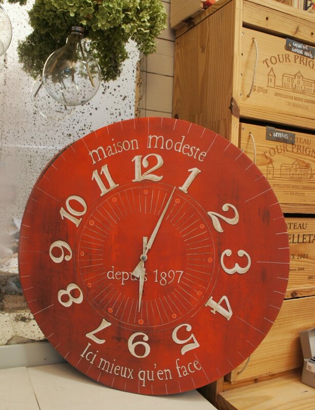 horloge maison modeste