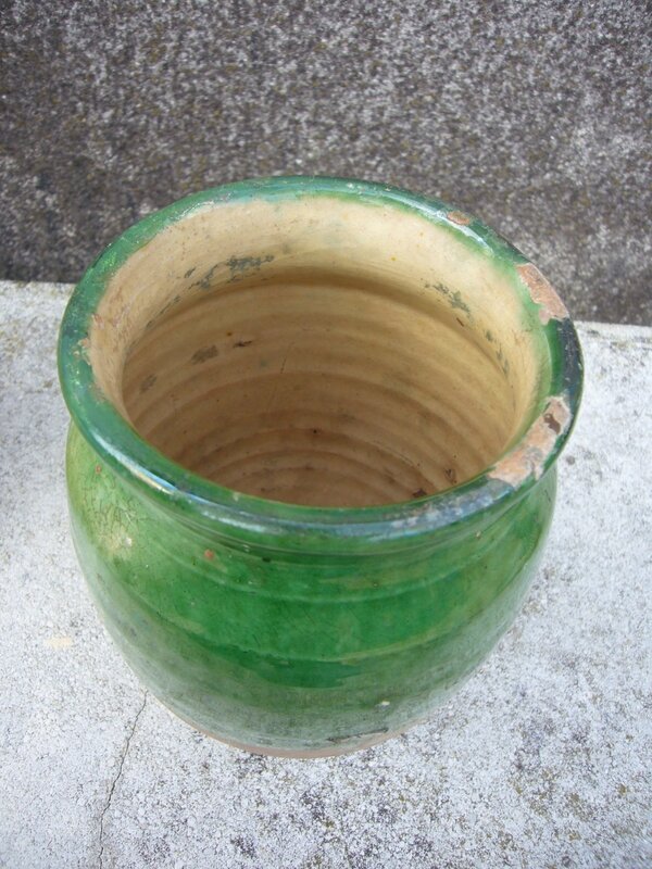 pot 702c