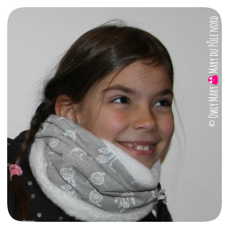 PH2016-11-09-13-44-079-owly-mary-du-pole-nord-fait-main-snood-tour-de-cou-hanae-lois-attrape-reve-anti-cauchemard-dreamcatcher-indien-plume-indienne-squaw-blanc-fille