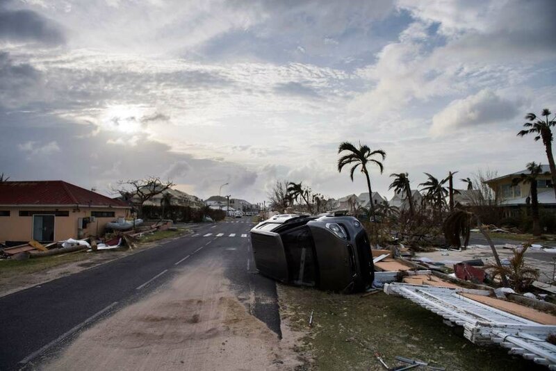 apres-l-ouragan-irma-saint-martin-vit-encore-dans-la-psychose-des-pillages