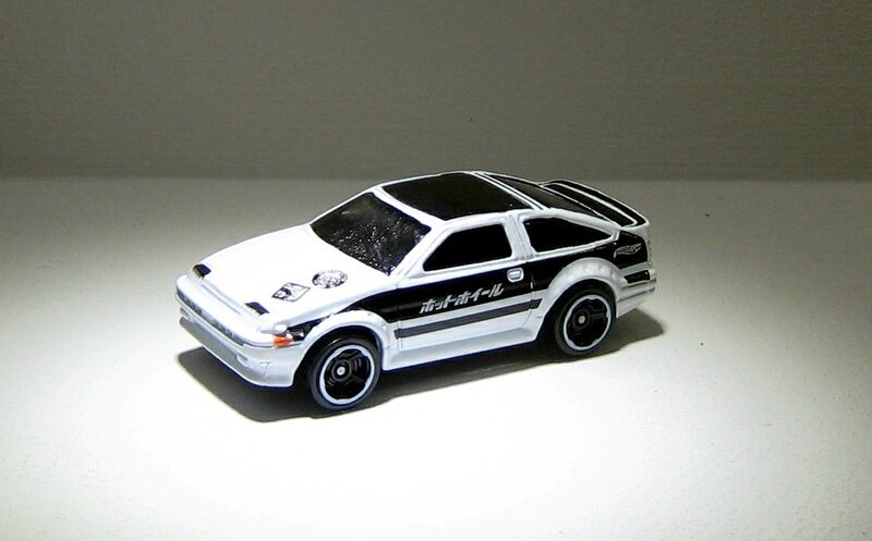 Toyota corolla AE de 1986 (Hotwheels 2013)