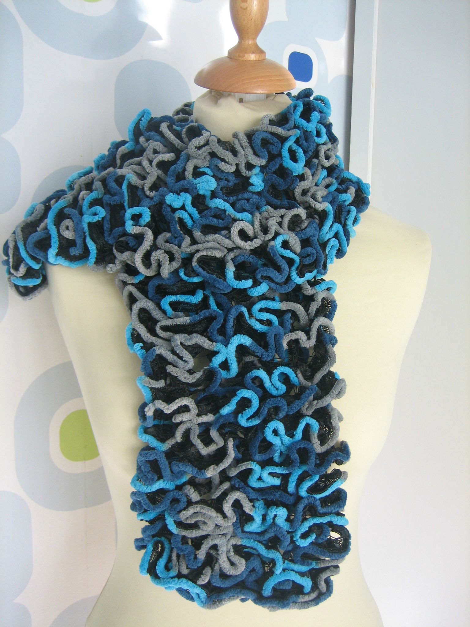 tricoter une echarpe katia gala