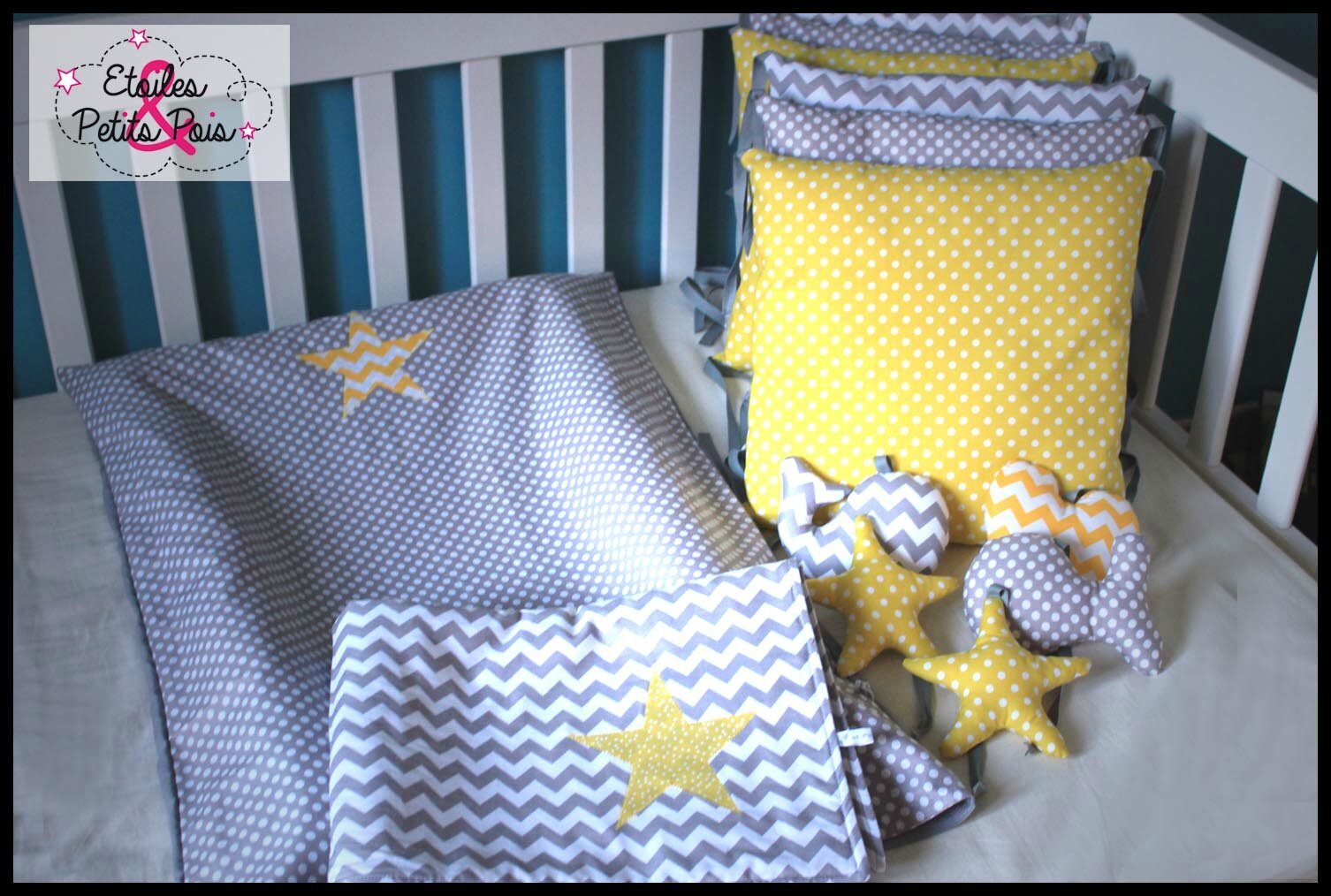 Chambre bébé et décoration en moutarde jaune et gris etoiles et ...