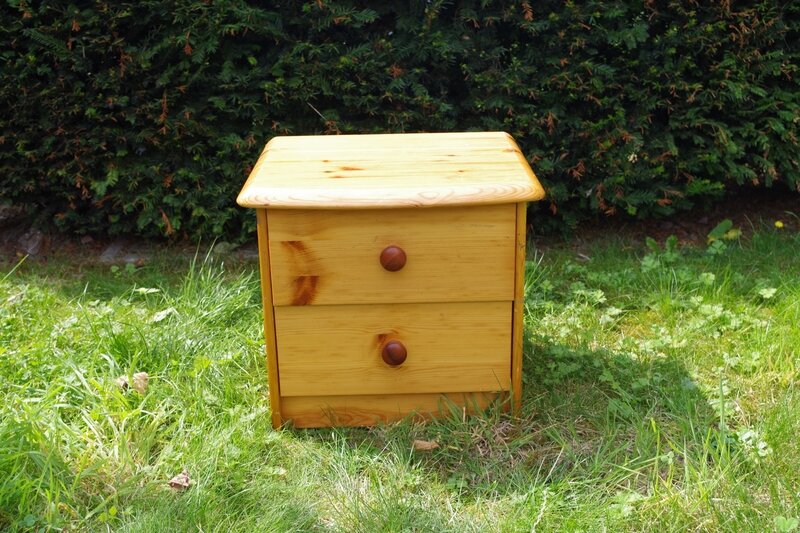 petit meuble (5 euro)