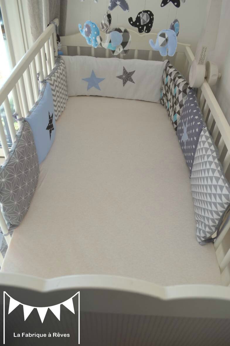 Décoration chambre enfant bébé bleu gris noir éléphant formes ...