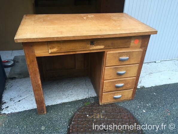Aller on rentre , on décharge et on constate les dégats ~ Vieux Bureau Bois Aller on rentre , on décharge et on constate les dégats ~ Vieux Bureau Bois
