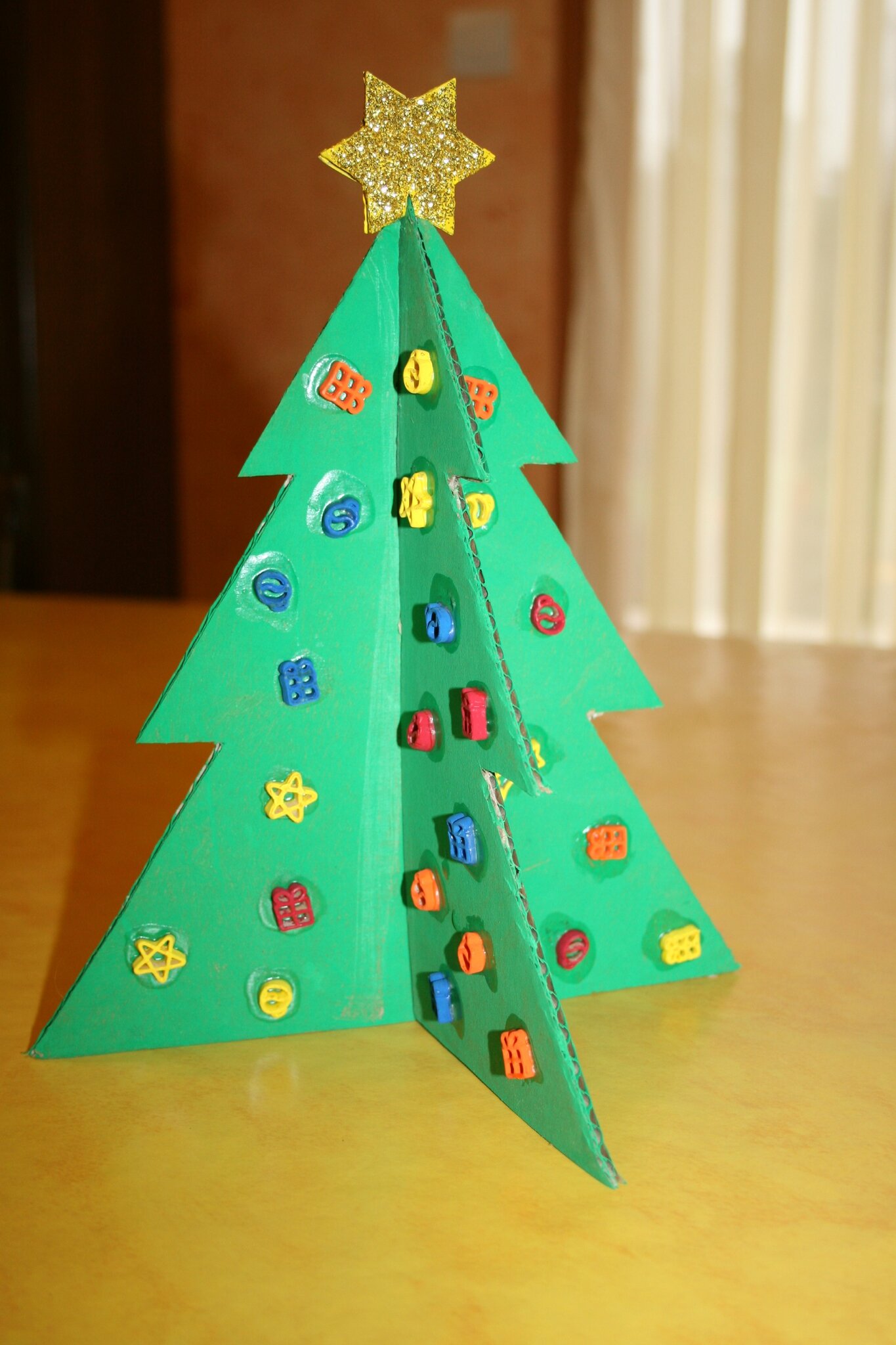 Sapin de noël en 3D - Les Lutins Créatifs, bricolage pour enfants.