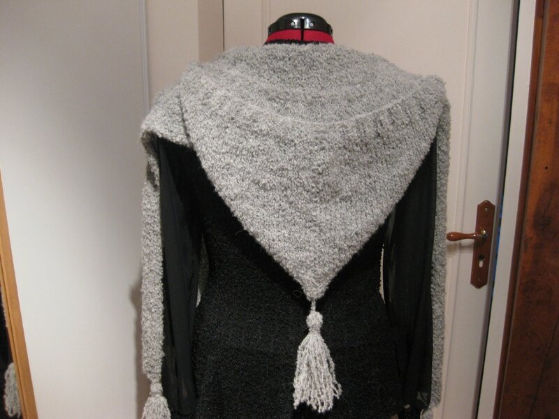 comment tricoter une echarpe capuche