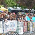 T / 2010 / L / Visiteurs, badaux, acheteurs, spectateurs...
