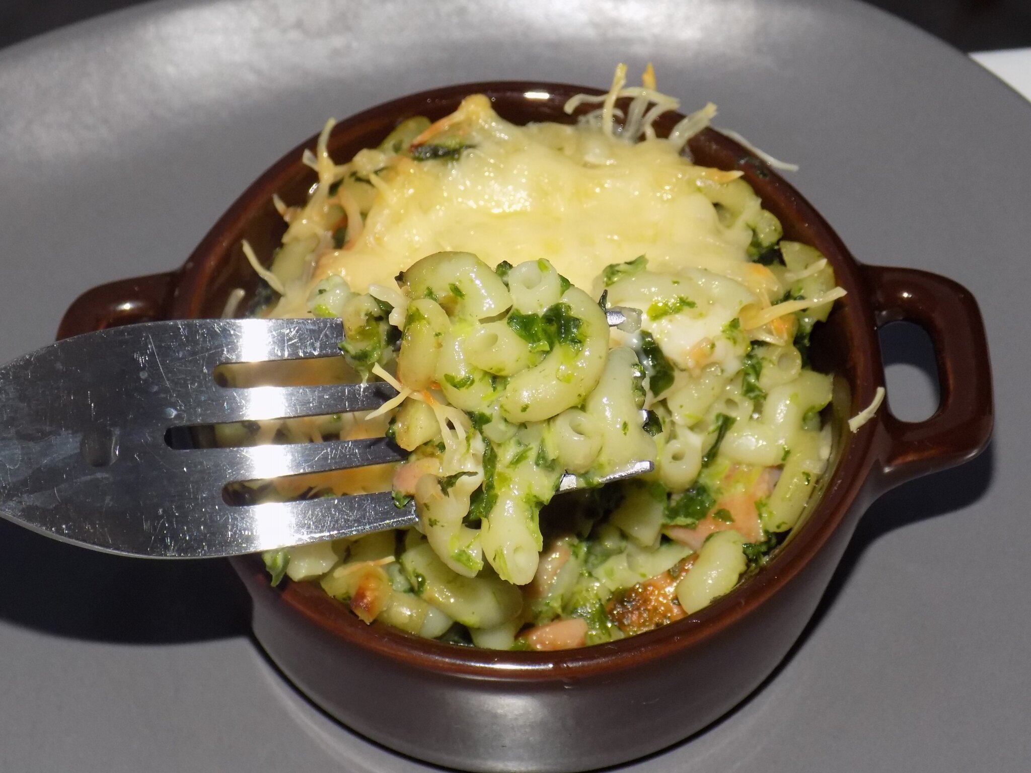 Gratin de coquillettes, saumon et épinard - la page ...