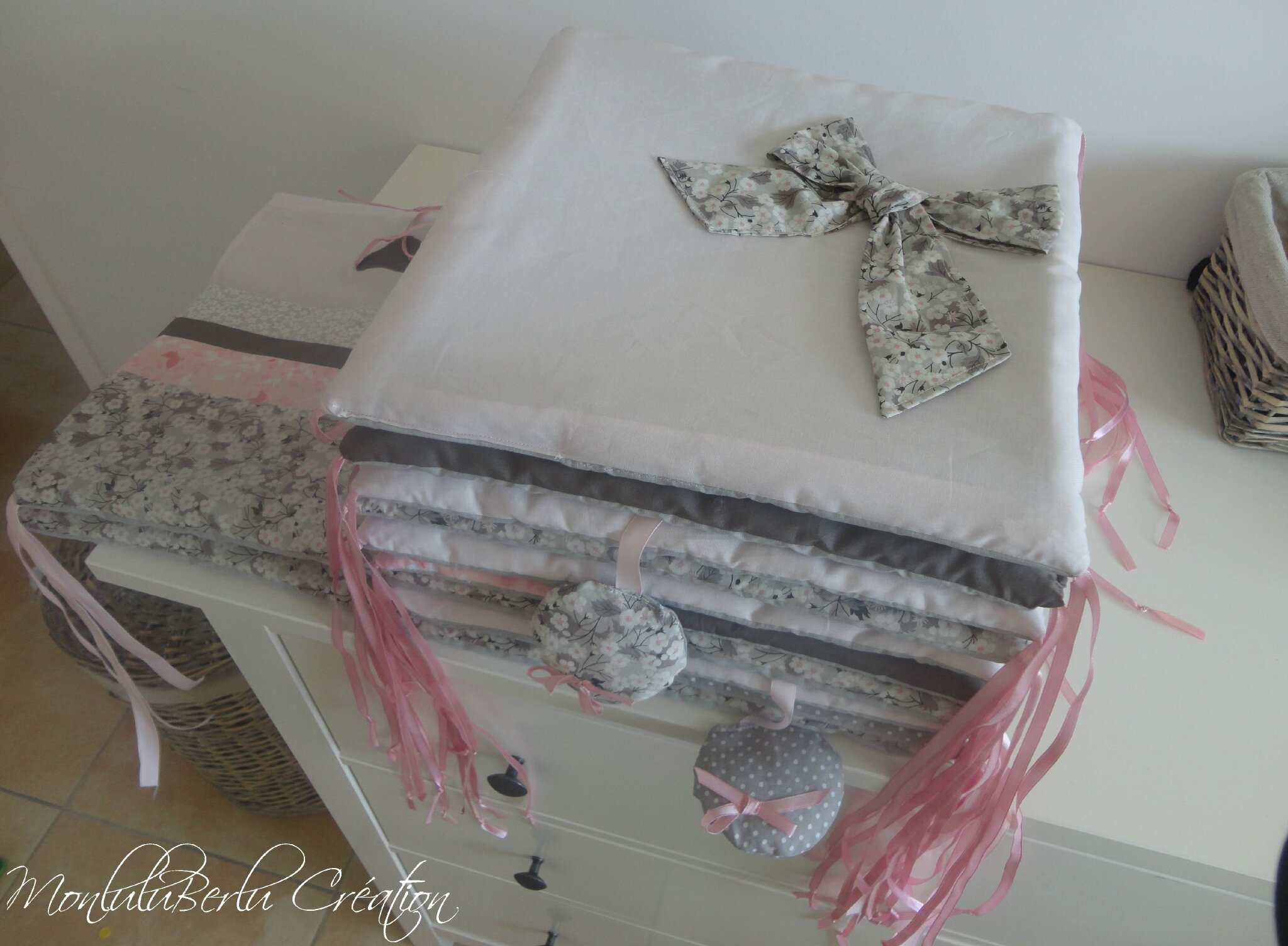 Chambre rose et taupe: couleurs deco chambre adulte. chambre vieux ...