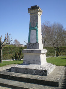 17800___Salignac