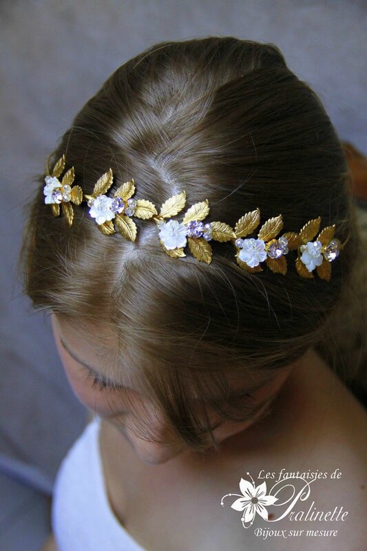 bijoux-mariee-couronne-de-mariage-feuilles-dorees-et-fleurs-de-nacre